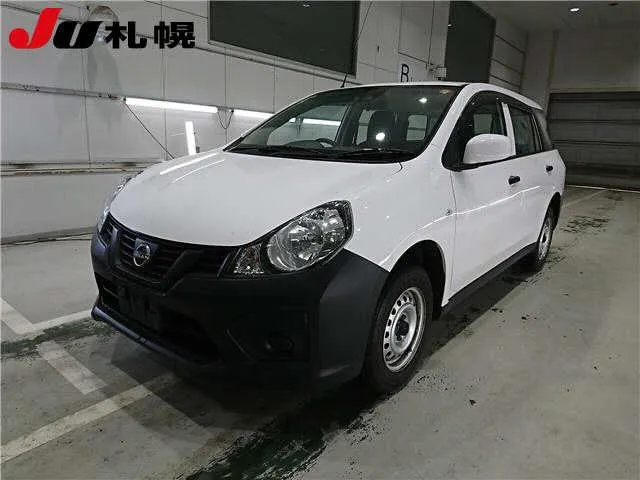 NISSAN AD 2021