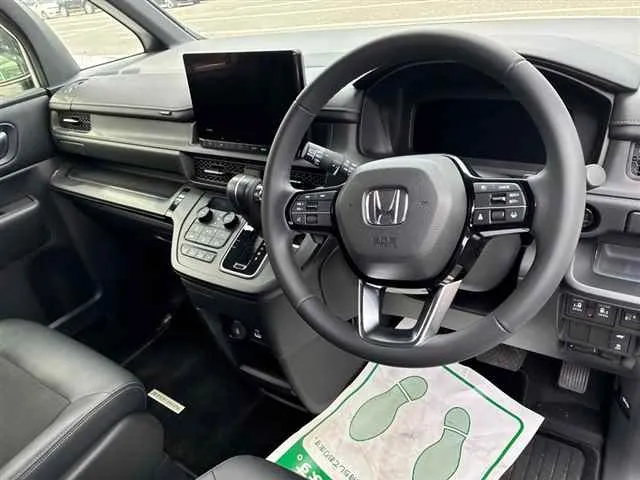 HONDA STEP WAGON 2023