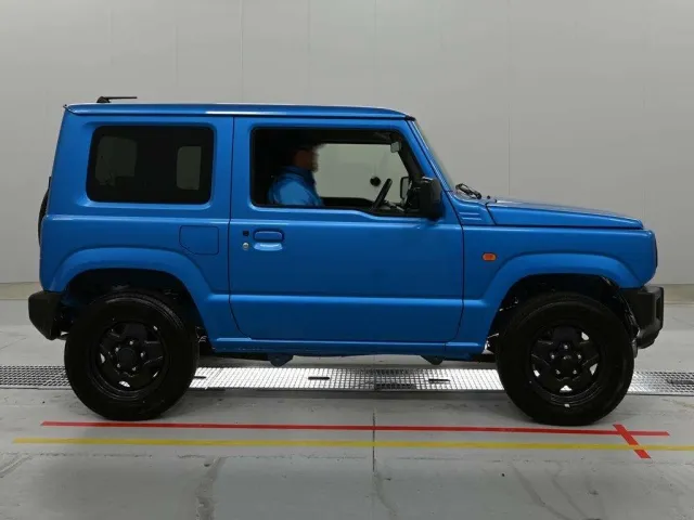 SUZUKI JIMNY 2023