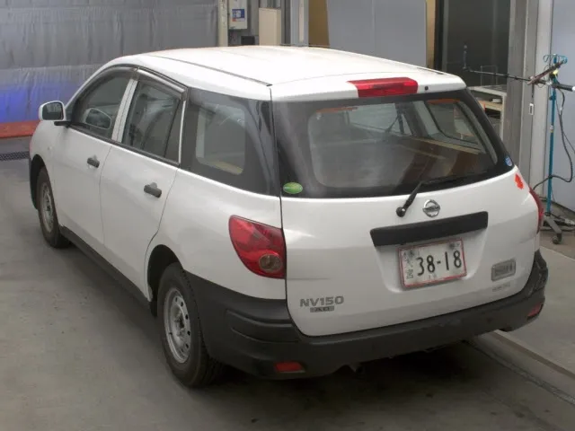 NISSAN AD 2021
