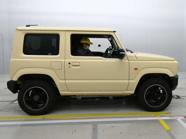 SUZUKI JIMNY 2021