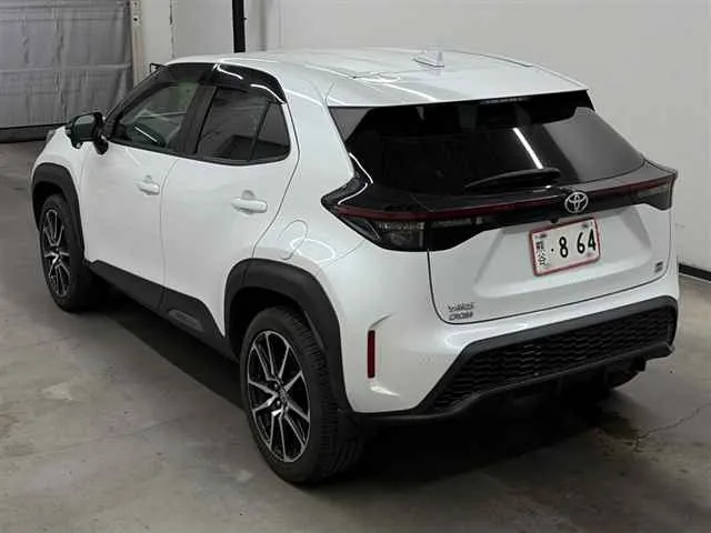 TOYOTA YARIS CROSS 2023