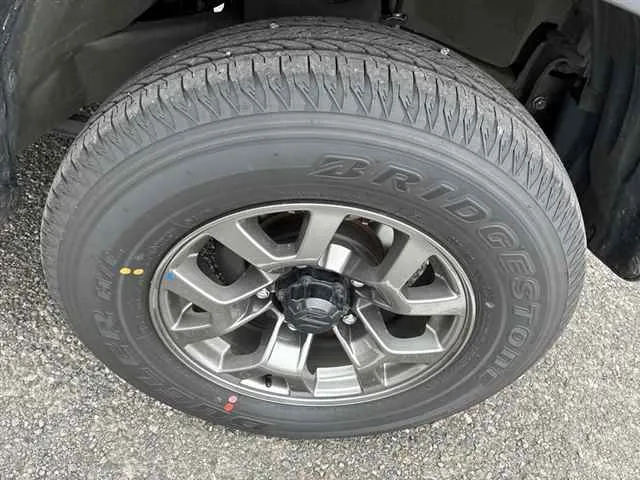 SUZUKI JIMNY SIERRA 2023