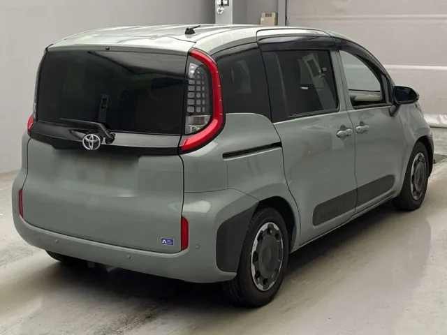 TOYOTA SIENTA 2023