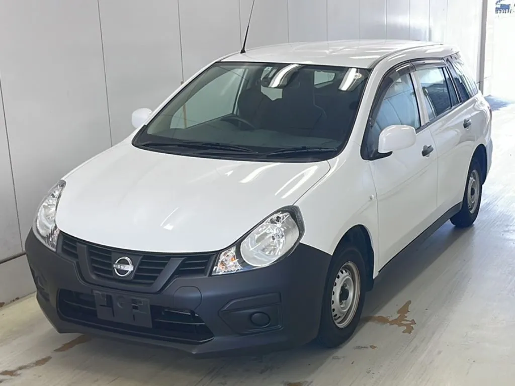 NISSAN AD 2023
