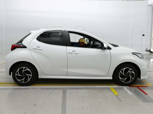 TOYOTA YARIS 2023
