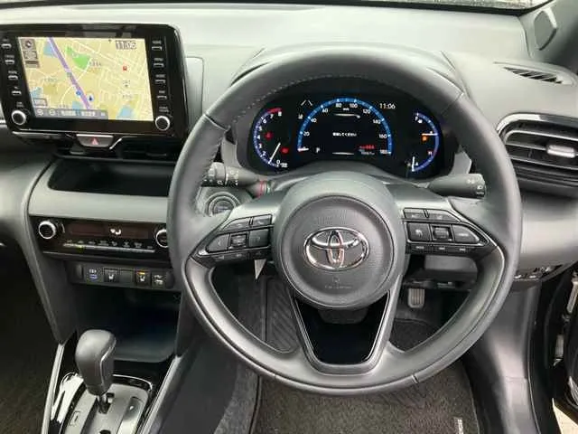 TOYOTA YARIS CROSS 2023