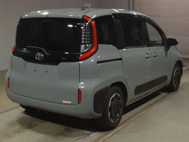 TOYOTA SIENTA 2023