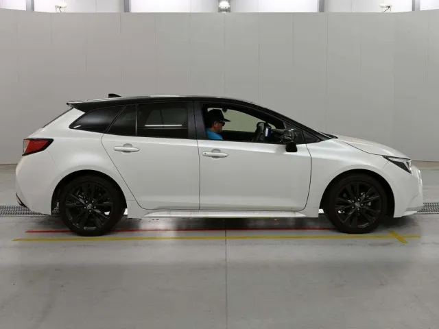 TOYOTA COROLLA TOURING 2023