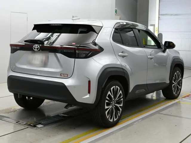 TOYOTA YARIS CROSS 2023