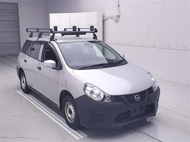 NISSAN AD 2023