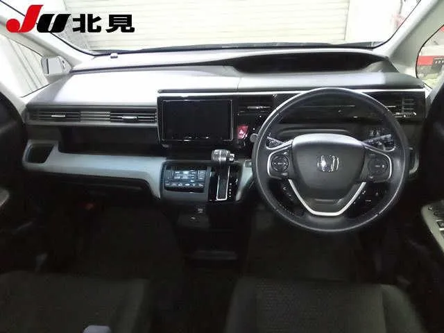 HONDA STEP WAGON 2021