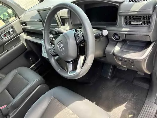 HONDA STEP WAGON 2023