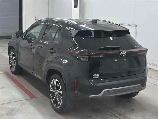 TOYOTA YARIS CROSS 2023