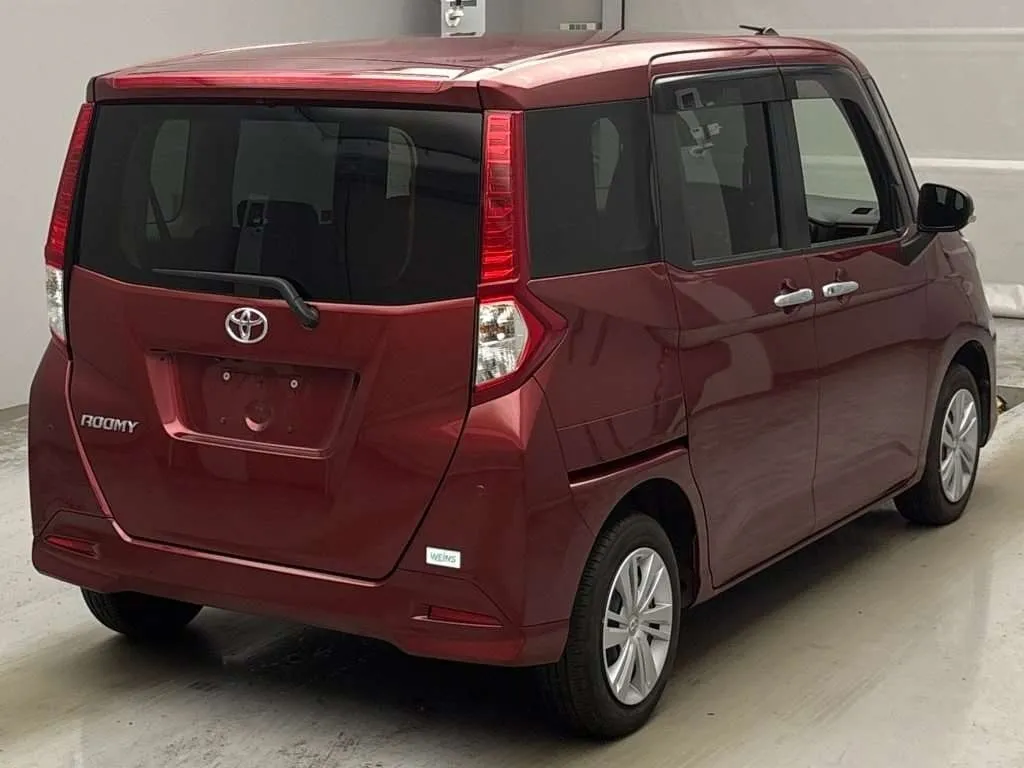 TOYOTA ROOMY 2023
