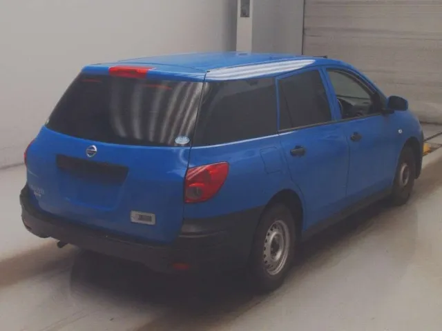 NISSAN AD 2021