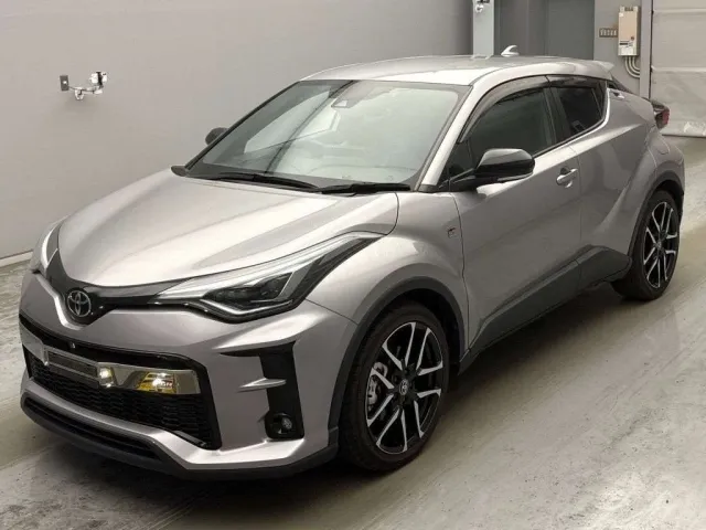 TOYOTA C-HR 2021