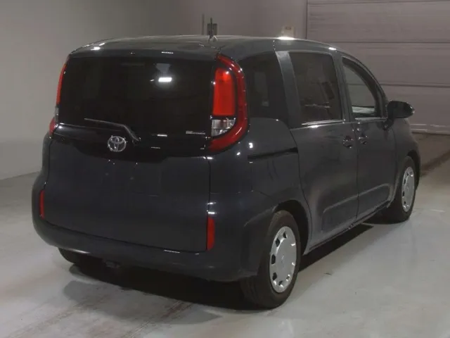 TOYOTA SIENTA 2023