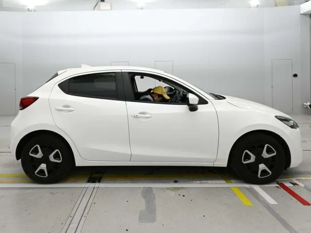 MAZDA MAZDA2 2023