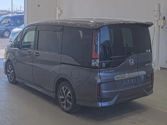 HONDA STEP WAGON 2021