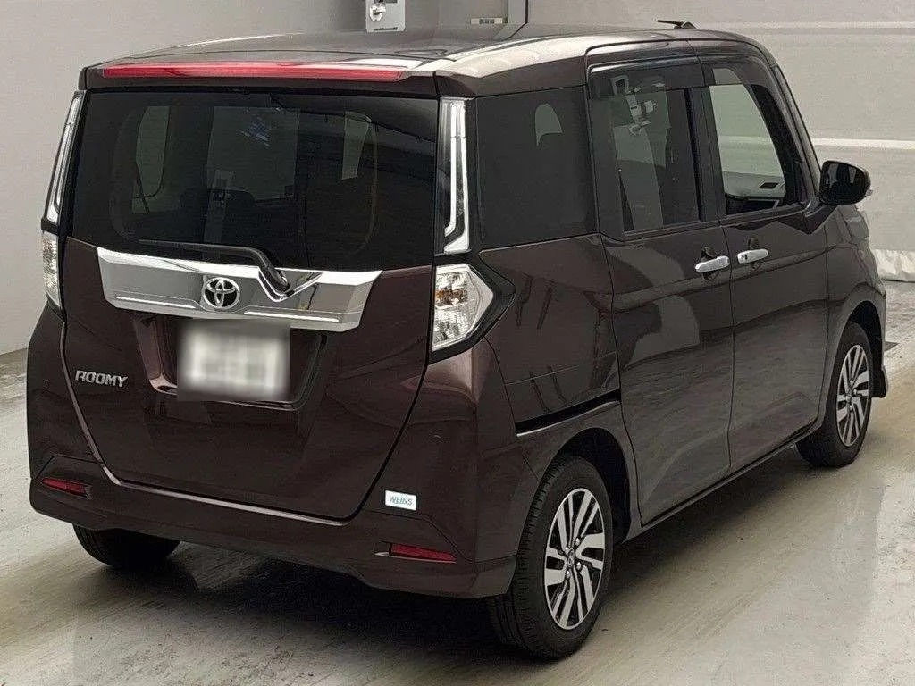 TOYOTA ROOMY 2023