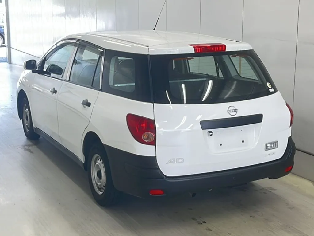 NISSAN AD 2023