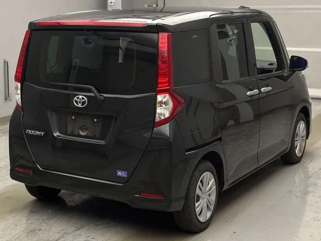 TOYOTA ROOMY 2023