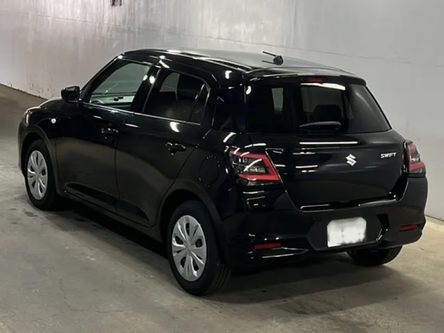 SUZUKI SWIFT 2023