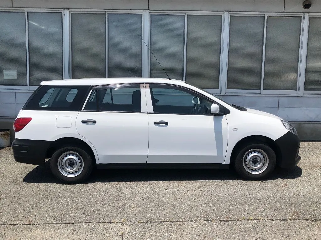 NISSAN AD 2023