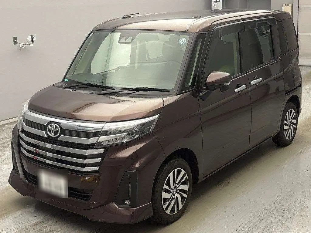 TOYOTA ROOMY 2023