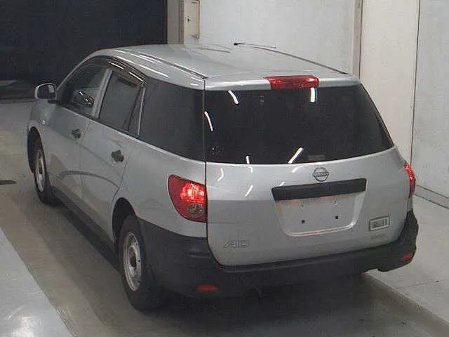 NISSAN AD 2021