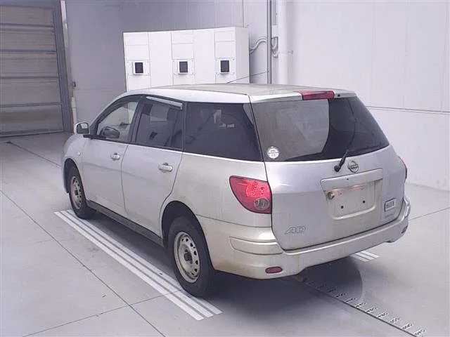 NISSAN AD 2021