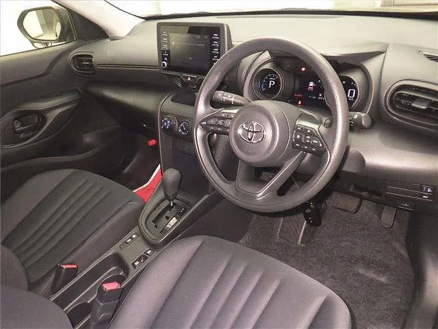 TOYOTA YARIS CROSS 2023