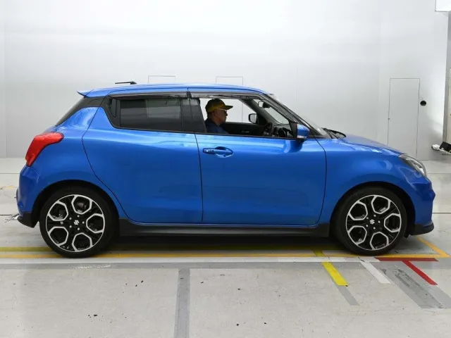 SUZUKI SWIFT 2022