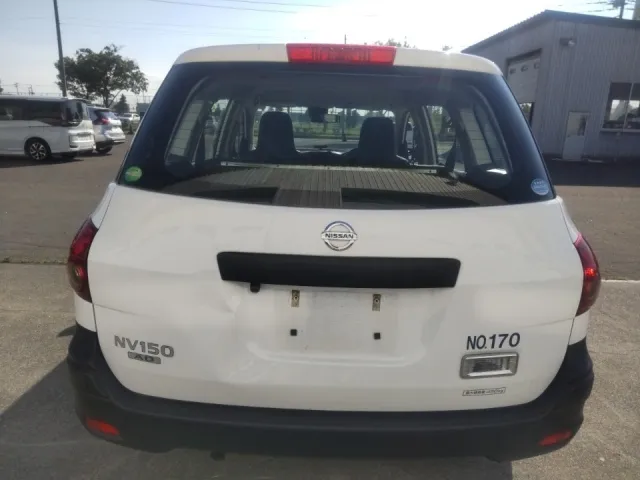 NISSAN AD 2021