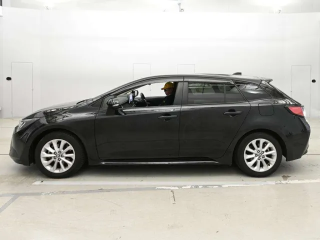 TOYOTA COROLLA TOURING 2021