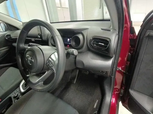 TOYOTA YARIS CROSS 2023