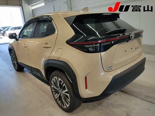 TOYOTA YARIS CROSS 2023