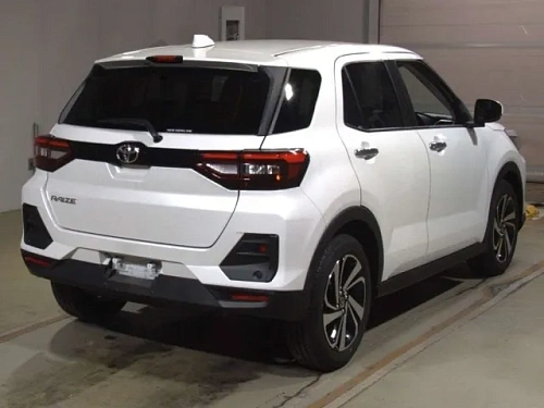 TOYOTA RAIZE 2023