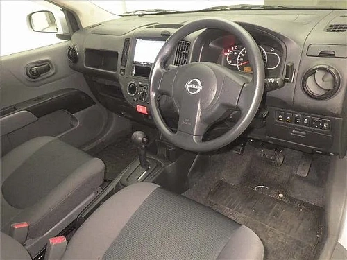 NISSAN AD 2023