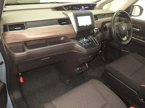 HONDA FREED 2022