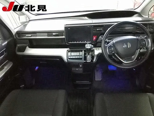 HONDA STEP WAGON 2021