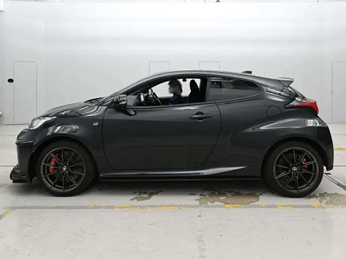 TOYOTA YARIS 2023