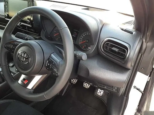 TOYOTA YARIS 2023
