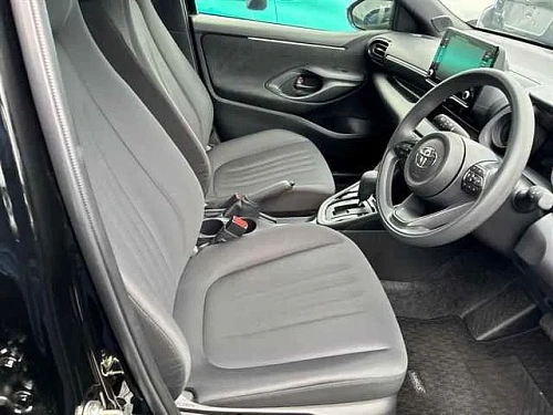 TOYOTA YARIS 2023