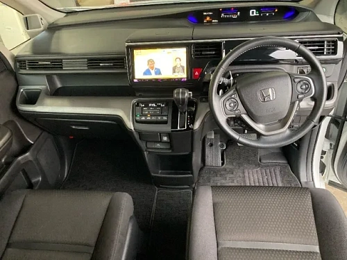 HONDA STEP WAGON 2021