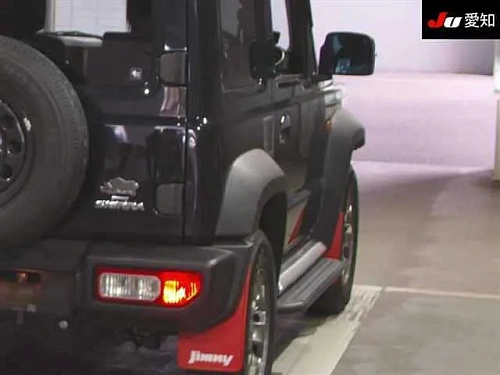 SUZUKI JIMNY SIERRA 2023
