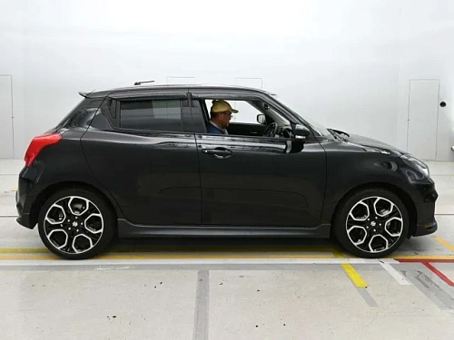 SUZUKI SWIFT 2023