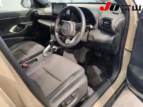 TOYOTA YARIS CROSS 2023