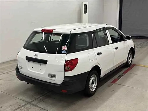 NISSAN AD 2021